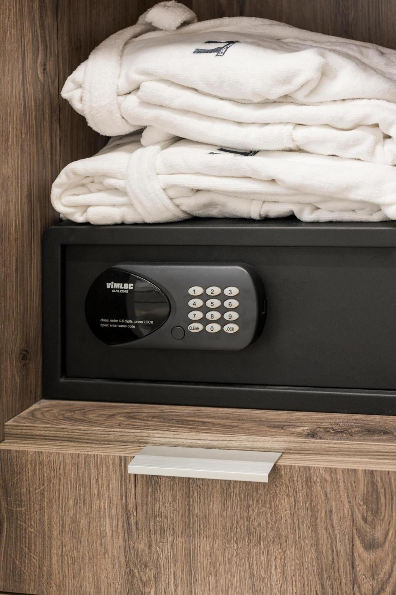 Π Suite Project: Smart Bnb Chania  Eksteriør billede